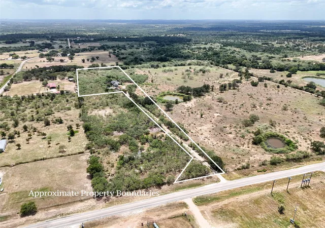 Photo 2 of Single family home for sale at 485 Fm 672, Dale, TX 78616 | MLS# 1400235 | Listing updated on 2026-09-17