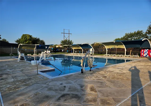 Photo 3 of Single family home for sale at 205 Millers Loop, Jarrell, TX 76537 | MLS# 5153221 | Listing updated on 2026-10-11
