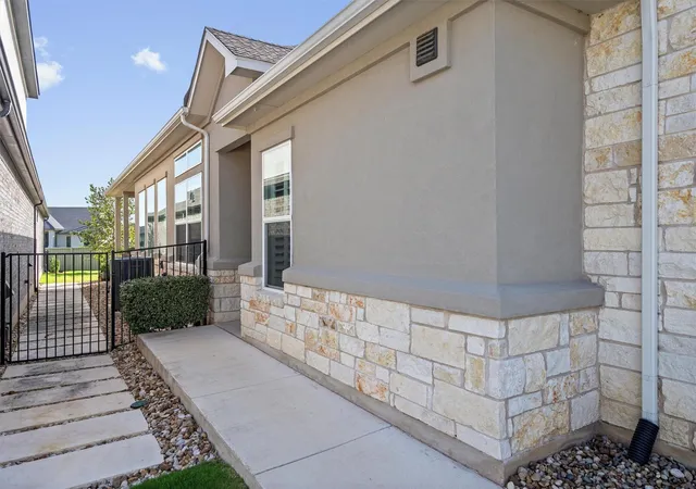 Photo 3 of Single family home for sale at 789 Faith Dr, Liberty Hill, TX 78642 | MLS# 1259344 | Listing updated on 2026-09-19