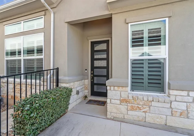 Photo 4 of Single family home for sale at 789 Faith Dr, Liberty Hill, TX 78642 | MLS# 1259344 | Listing updated on 2026-09-19