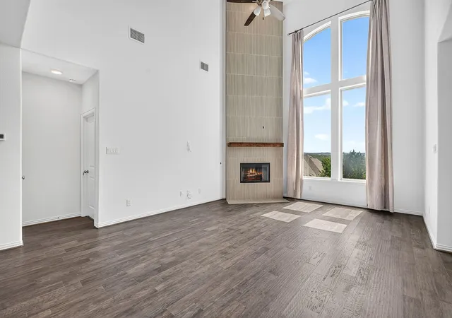 Photo 3 of Single family home for sale at 7817 Turnback Ledge Trl, Lago Vista, TX 78645 | MLS# 9036481 | Listing updated on 2026-09-20