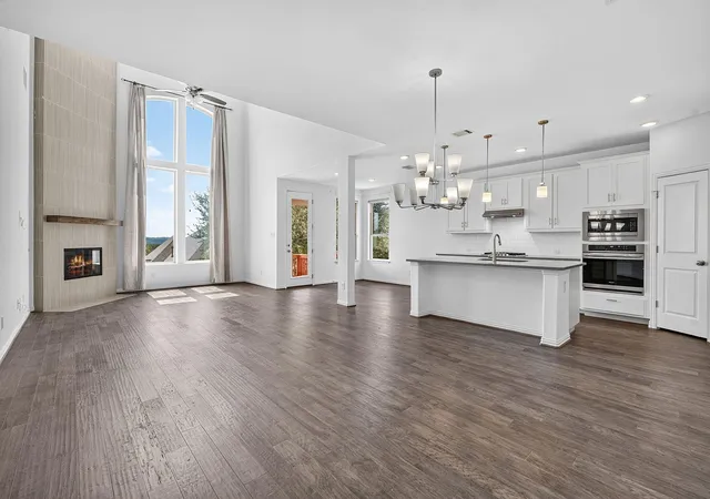 Photo 4 of Single family home for sale at 7817 Turnback Ledge Trl, Lago Vista, TX 78645 | MLS# 9036481 | Listing updated on 2026-09-20