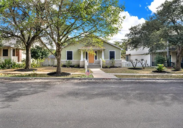 Photo 3 of Single family home for sale at 4225 Mather, Kyle, TX 78640 | MLS# 6816057 | Listing updated on 2026-10-03