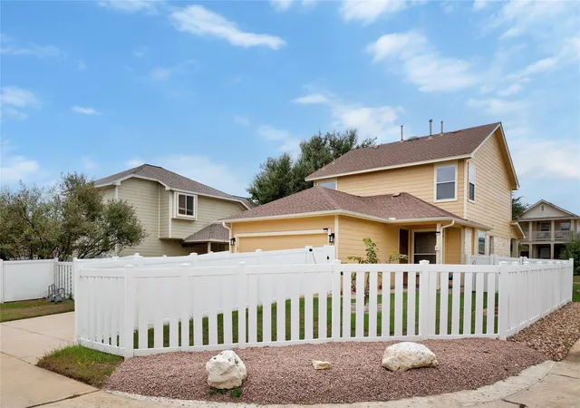 Photo 2 of Single family home for sale at 1710 Big Bnd Dr, Cedar Park, TX 78613 | MLS# 2985913 | Listing updated on 2026-10-28