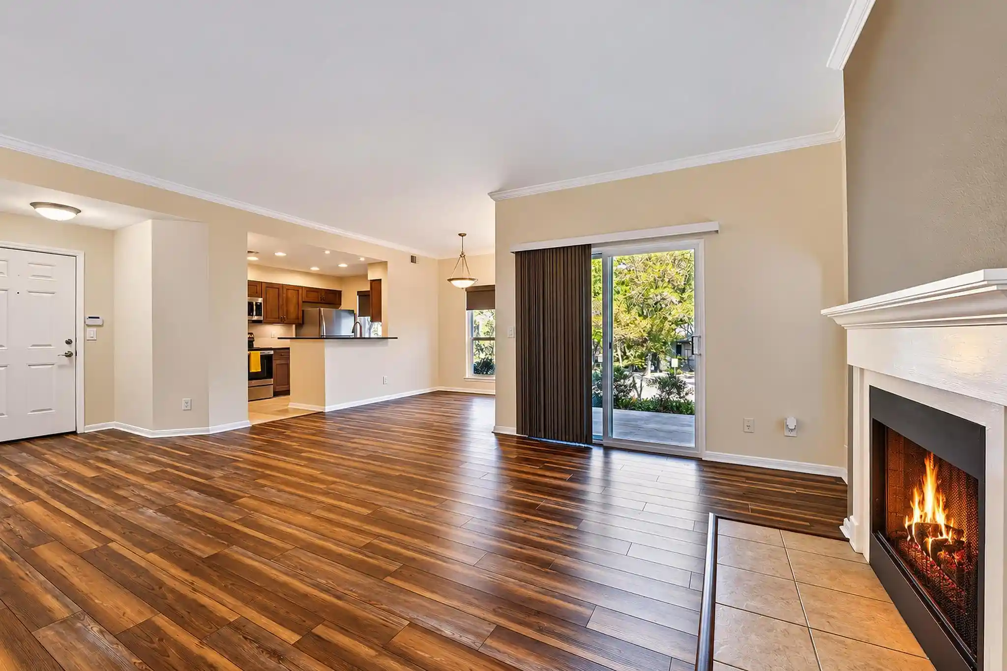 Listing Photo 2 - Condo for sale in 6000 Shepherd Mountain Cv located at 6000 Shepherd Mountain Cv, Austin, TX 78730 - Unit #1601