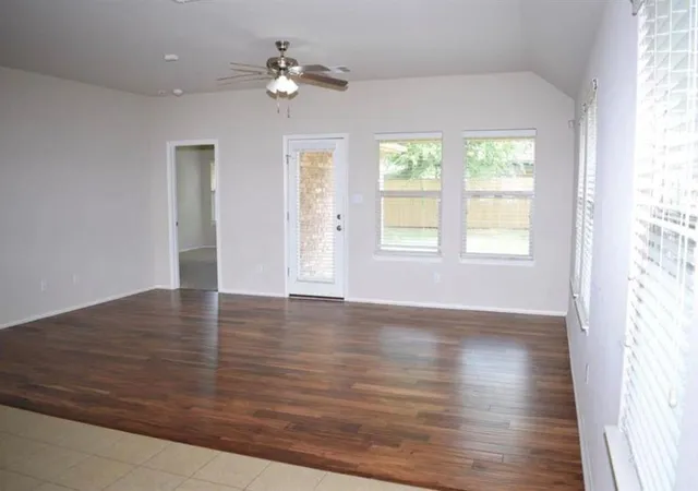 Photo 4 of Single family home for sale at 520 S Brook Dr, Leander, TX 78641 | MLS# 2696095 | Listing updated on 2026-09-18