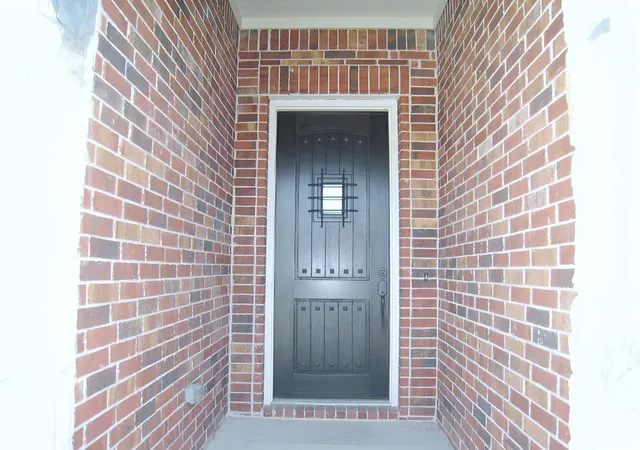 Photo 2 of Single family home for sale at 285 Kat Garnet Dr, Kyle, TX 78640 | MLS# 7802524 | Listing updated on 2026-09-21