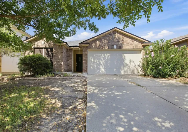 Photo 3 of Single family home for sale at 224 Bauxite Dr, Jarrell, TX 76537 | MLS# 9670585 | Listing updated on 2026-10-10