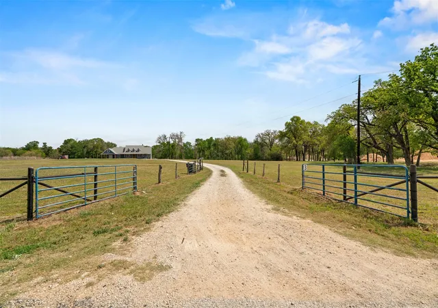 Photo 3 of Single family home for sale at 1680 County Rd 302, Rockdale, TX 76567 | MLS# 2186067 | Listing updated on 2026-10-07