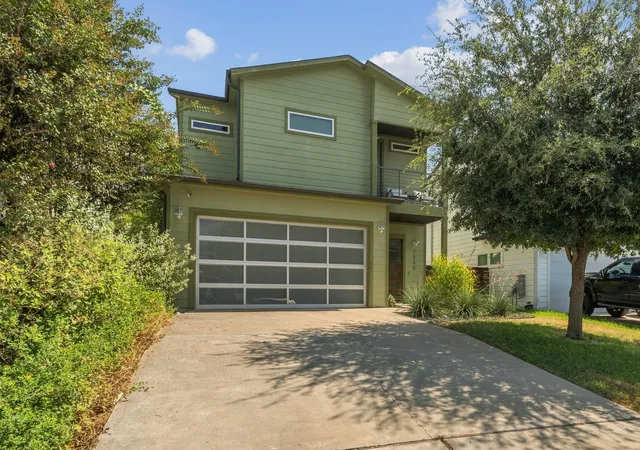 Photo 1 of Single family home for sale at 7205 Boyle Dr, Austin, TX 78724 | MLS# 8541784 | Listing updated on 2026-10-02