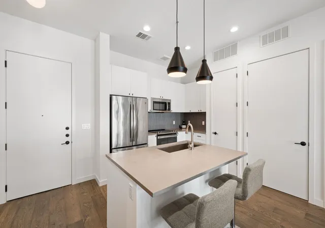 Photo 3 of Condo for sale at 800 Embassy Dr #302, Austin, TX 78702 | MLS# 2330384 | Listing updated on 2026-09-22