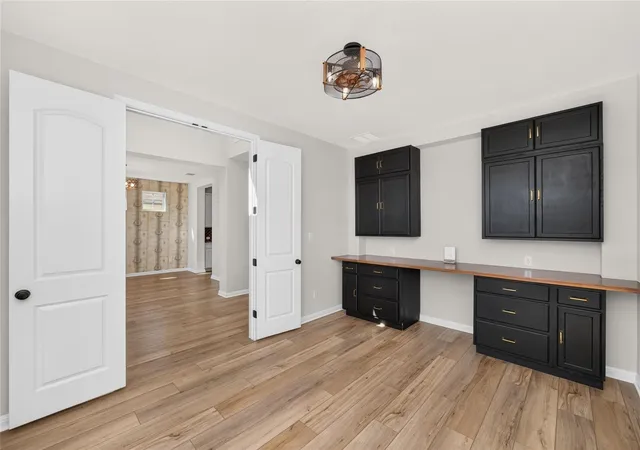 Photo 4 of Single family home for sale at 311 Bear Oak St, Hutto, TX 78634 | MLS# 5227592 | Listing updated on 2026-10-21
