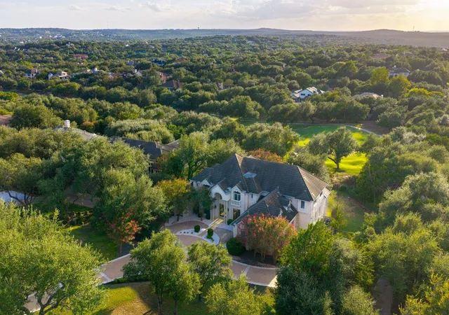 Photo 2 of Single family home for sale at 8513 Chalk Knoll Dr, Austin, TX 78735 | MLS# 9675650 | Listing updated on 2026-09-18