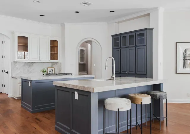 Photo 3 of Single family home for sale at 8513 Chalk Knoll Dr, Austin, TX 78735 | MLS# 9675650 | Listing updated on 2026-09-18