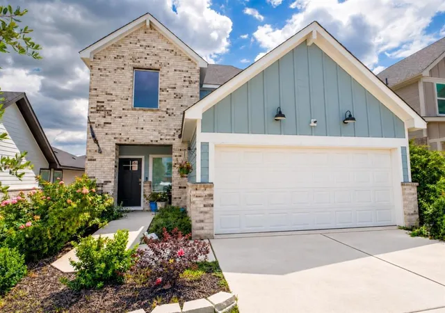 Single family home for sale at 181 Standing Rock Ln, Marble Falls, TX 78654 | MLS# 4582786