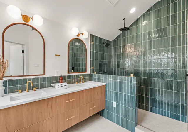 Photo 4 of Single family home for sale at 11007 Andenwood Dr, Austin, TX 78726 | MLS# 3872273 | Listing updated on 2026-09-20