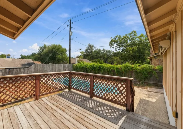 Photo 2 of Single family home for sale at 11505 Catalonia Dr, Austin, TX 78759 | MLS# 5366887 | Listing updated on 2026-10-30