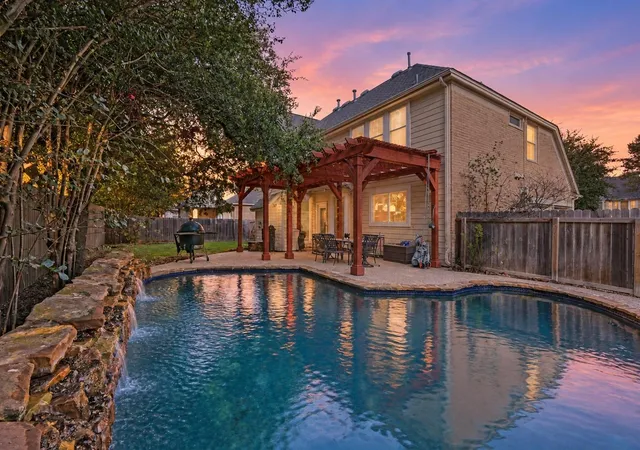 Photo 1 of Single family home for sale at 2129 Clear Lake Pl, Round Rock, TX 78665 | MLS# 8666010 | Listing updated on 2026-10-10