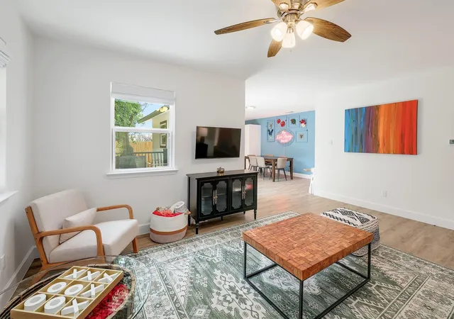 Photo 4 of Single family home for sale at 906 W 15th Street, Georgetown, TX 78626 | MLS# 6737506 | Listing updated on 2026-10-24