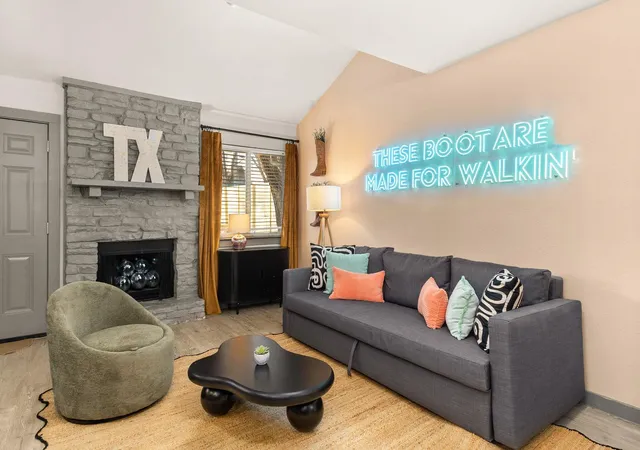 Photo 4 of House for sale at 2418 Burleson Ct, Austin, TX 78741 | MLS# 5587200 | Listing updated on 2026-09-18