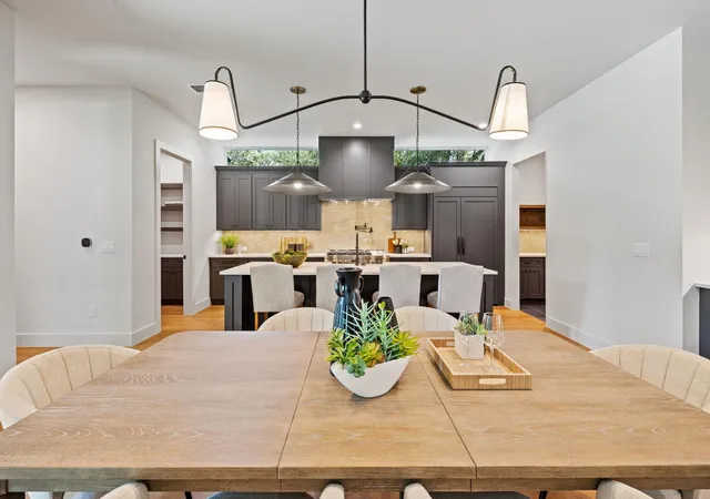 Photo 3 of Single family home for sale at 5408 Montview St, Austin, TX 78756 | MLS# 4409303 | Listing updated on 2026-09-18