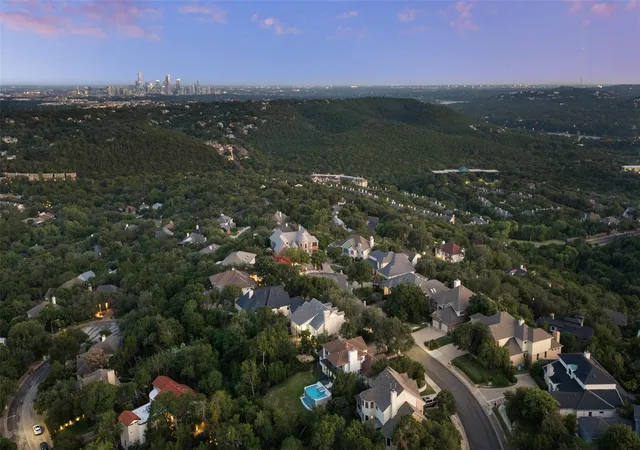 Photo 2 of Single family home for sale at 6213 Edwards Mountain Cv, Austin, TX 78731 | MLS# 5101124 | Listing updated on 2026-10-28