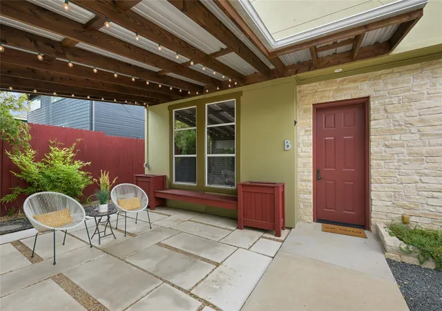 Photo 3 of Condo for sale at 1612 S 3rd Street #B, Austin, TX 78704 | MLS# 5752011 | Listing updated on 2026-09-19