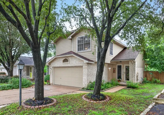 Photo 2 of Single family home for sale at 11342 Canterbury Tales Ln, Austin, TX 78748 | MLS# 1924327 | Listing updated on 2026-10-24