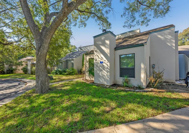 Photo 3 of Townhouse for sale at 10 Townhouse Cir, Wimberley, TX 78676 | MLS# 1831860 | Listing updated on 2026-10-10