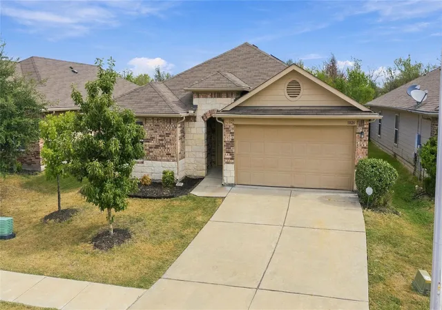 Photo 1 of Single family home for sale at 11820 Jamie Dr, Manor, TX 78653 | MLS# 3954514 | Listing updated on 2026-10-05