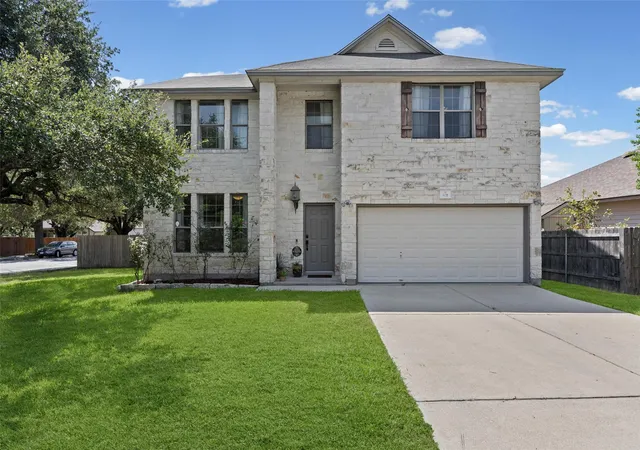 Photo 1 of Single family home for sale at 501 Wildwood Dr, Georgetown, TX 78633 | MLS# 6517294 | Listing updated on 2026-09-30