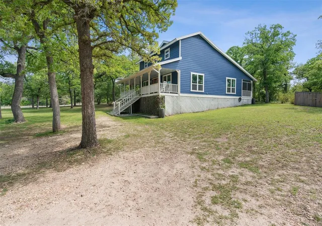Photo 3 of Single family home for sale at 218 Leisure Ln, Cedar Creek, TX 78612 | MLS# 9539846 | Listing updated on 2026-09-24