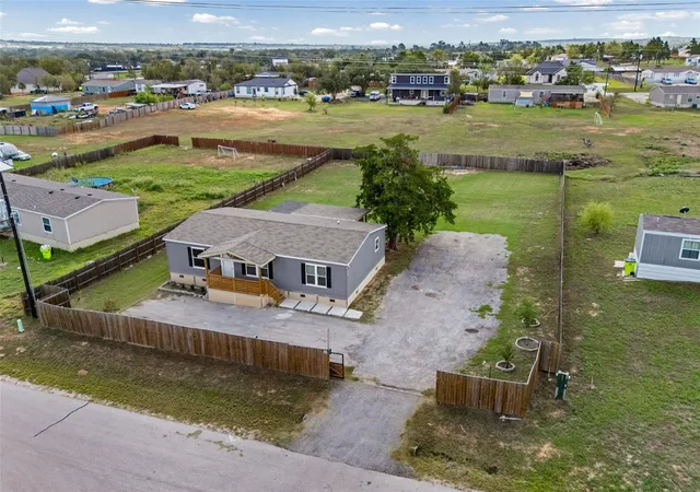 Manufactured home for sale at 109 Zacate St, Elgin, TX 78621 | MLS# 7011537