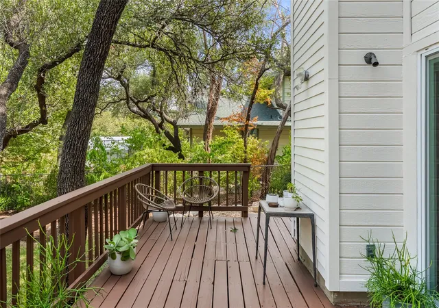 Photo 3 of Single family home for sale at 108 W Spring Dr, West Lake Hills, TX 78746 | MLS# 3571001 | Listing updated on 2026-09-21