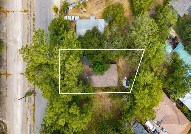 Photo 1 of Single family home for sale at 4908 Sara Dr, Austin, TX 78721 | MLS# 6117038 | Listing updated on 2026-10-05