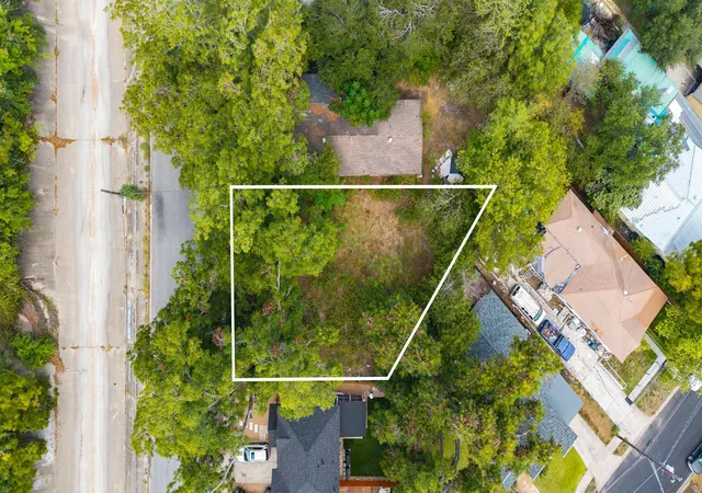 Photo 1 of Land for sale at 4910 Sara Dr, Austin, TX 78721 | MLS# 6010226 | Listing updated on 2026-09-28