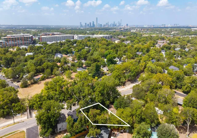 Photo 2 of Land for sale at 4910 Sara Dr, Austin, TX 78721 | MLS# 6010226 | Listing updated on 2026-09-28