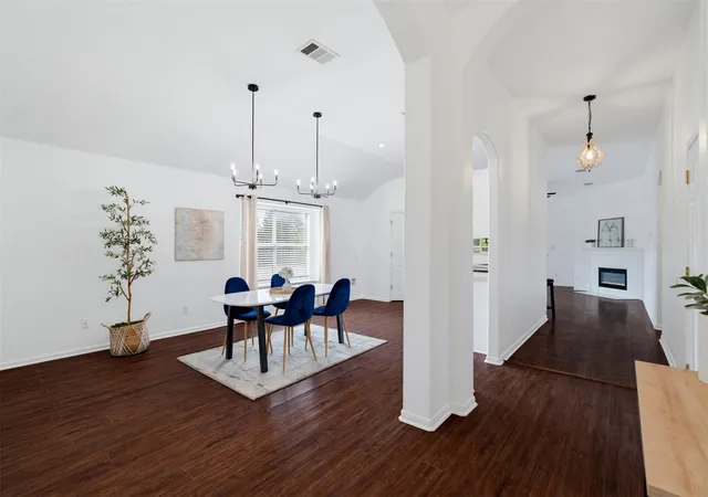 Photo 3 of Single family home for sale at 201 Hanstrom Dr, Hutto, TX 78634 | MLS# 6049002 | Listing updated on 2026-10-10