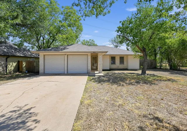 Single family home for sale at 914 Garden Meadow Dr, Georgetown, TX 78628 | MLS# 6816720