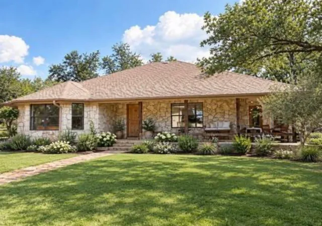 Single family home for sale at 301 Lander Ln, Dripping Springs, TX 78620 | MLS# 2842389 | Listing updated on 2026-10-09