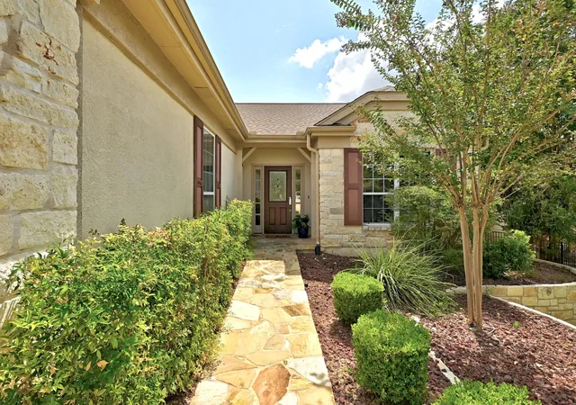 Photo 2 of Single family home for sale at 314 Fieldstone Dr, Georgetown, TX 78633 | MLS# 9517650 | Listing updated on 2026-09-19
