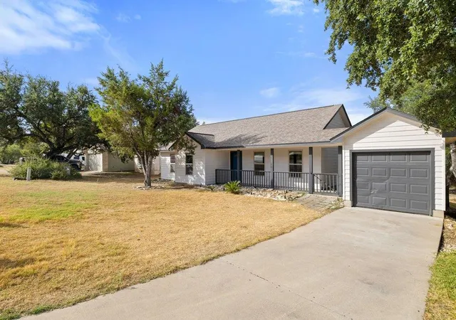 Photo 2 of Single family home for sale at 604 Whispering Holw Cir, Lago Vista, TX 78645 | MLS# 7967068 | Listing updated on 2026-10-24