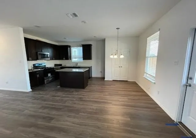 Photo 3 of Single family home for sale at 525 Senca Park, Leander, TX 78641 | MLS# 2008304 | Listing updated on 2026-10-04