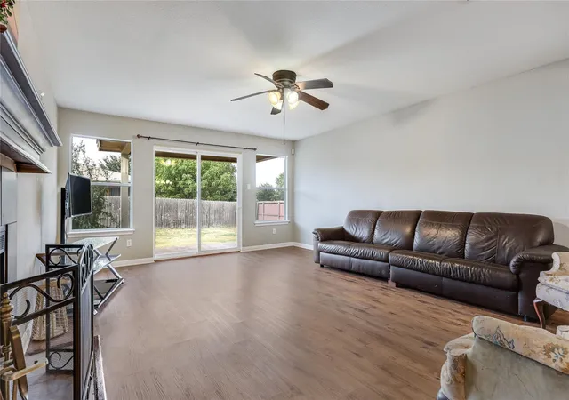 Photo 3 of Single family home for sale at 3800 Hickox Dr, Round Rock, TX 78665 | MLS# 9293108 | Listing updated on 2026-09-19