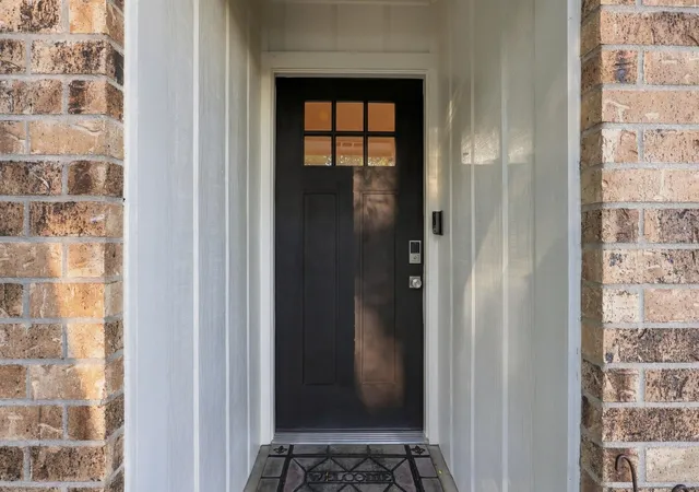 Photo 2 of Single family home for sale at 1714 Twin Is Dr, Lockhart, TX 78644 | MLS# 1615258 | Listing updated on 2026-10-09