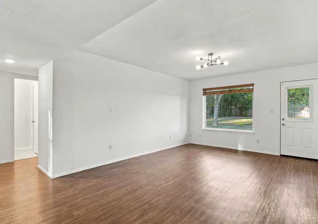 Photo 3 of Single family home for sale at 1714 Twin Is Dr, Lockhart, TX 78644 | MLS# 1615258 | Listing updated on 2026-10-09