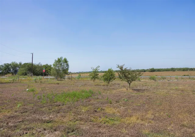 Photo 1 of Land for sale at 105 Cr 423, Taylor, TX 76574 | MLS# 4851701 | Listing updated on 2026-09-20