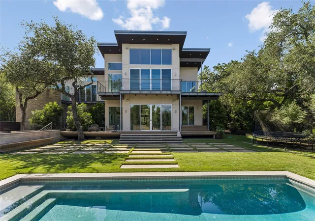Photo 1 of Single family home for sale at 16 Sundown Pkwy, Austin, TX 78746 | MLS# 6277258 | Listing updated on 2026-10-05