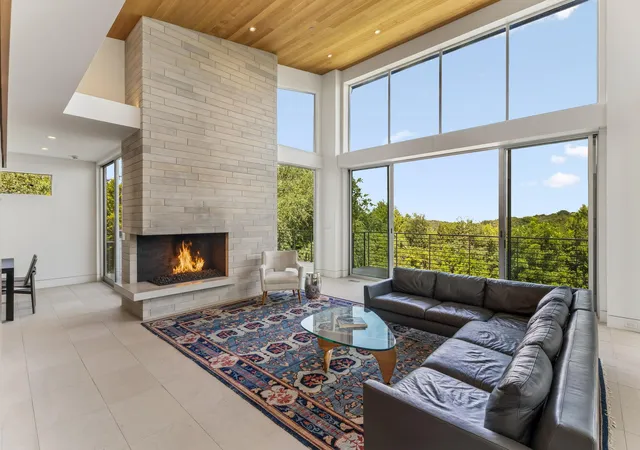 Photo 2 of Single family home for sale at 16 Sundown Pkwy, Austin, TX 78746 | MLS# 6277258 | Listing updated on 2026-10-05