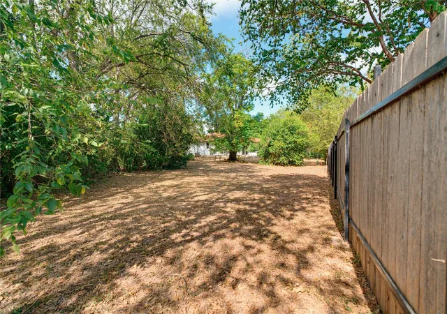 Photo 30 of Single family home for sale at 2311 Campden Dr, Austin, TX 78745 | MLS# 7334980 | Listing updated on 2026-10-28